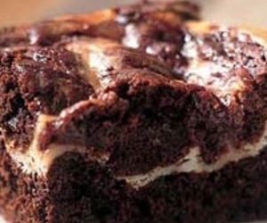 Raspberry-Cream Cheese Brownies recipes