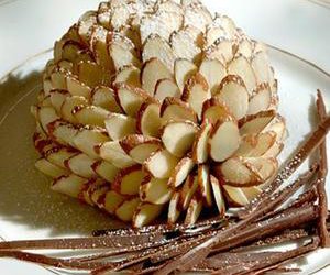 Pinecone Cakes