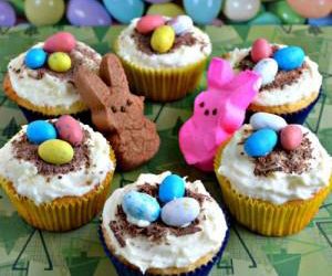 Bird’s Nest Easter Cupcakes