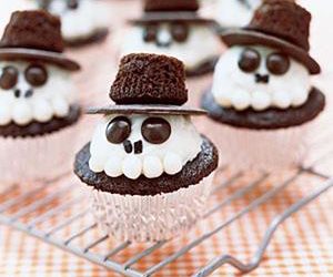 Skeleton Cupcakes