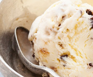 Chocolate Chip Cookies & Cream Ice Cream recipes