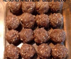 Almond and Hemp Seed Balls