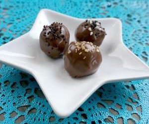 Chocolate Peanut Better Hemp Seed Truffles