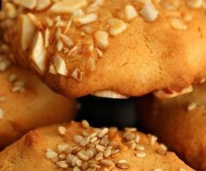 Ancient Honey Cakes (Rice Flour Cookies with Nuts or Poppy Seeds)