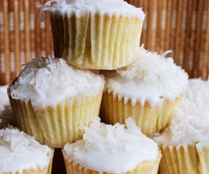 Easy Coconut Cupcakes Recipe