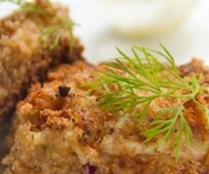 Dungeness Crab Cakes with Mustard Dill Aioli recipes