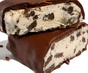 Chocolate-Dipped Cookies and Cream Ice Cream Bars Recipe