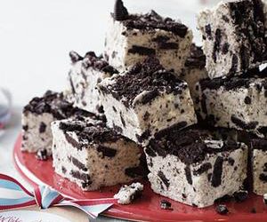 White Chocolate Cookies ‘N’ Cream Fudge