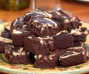 Swirled Cheesecake Brownies