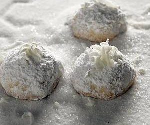 Snow-Covered Coconut Cookies