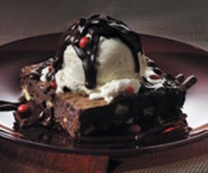 Serious Heat: Hot Brownie Sundae