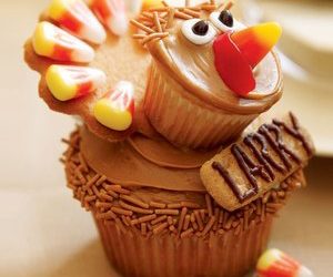 Larry the Turkey Cupcakes