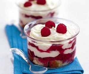 Boozy Berry & Elderflower Trifle