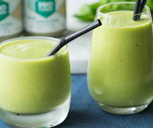 Easy and Healthy Green Smoothie with Hemp Butter recipes