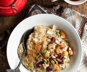 5-Minute Oatmeal Power Bowl