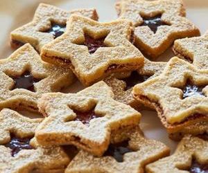 Linzer Star Sandwich Cookies