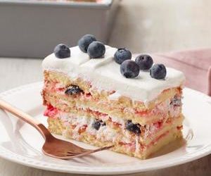 Berry Dessert Lasagna