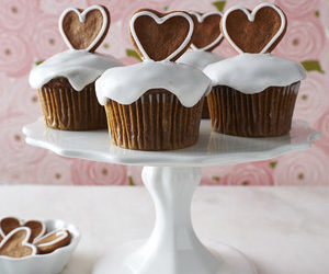 Banana Gingerbread Cupcakes