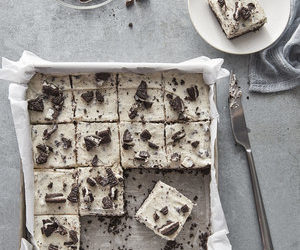 No-Bake Cookies and Cream Bars