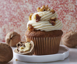 Cinnamon Walnut Cupcakes With Maple Frosting