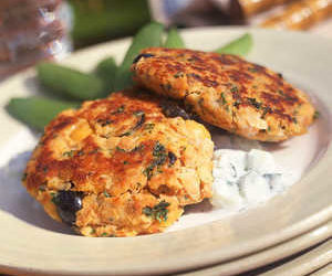 Mediterranean Salmon Cakes with Cucumber Sauce