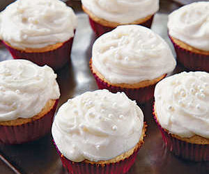 Vanilla Cupcakes with Creamy Vanilla Buttercream