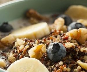 Blueberry Breakfast Quinoa Pudding