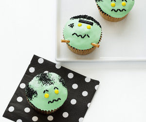 Bride of Frankenstein Cupcakes