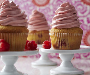 Coconut Raspberry Cupcakes With Raspberry Buttercream