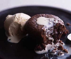 Warm Double-Chocolate Brownie Cakes