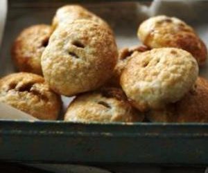 Eccles cakes