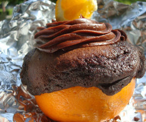 Cakespy: Chocolate Cakes Grilled in Orange Shells Recipe