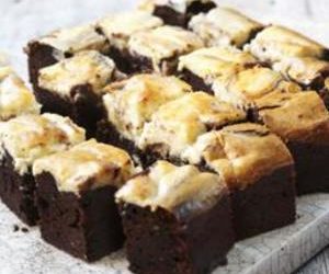 Cheesecake brownies