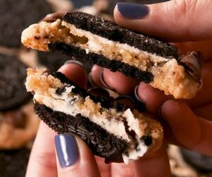 Cookies ‘N’ Cream Sandwich Cookies