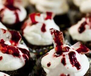 “Bloody” cupcakes