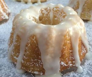 { petite lemon cakes }