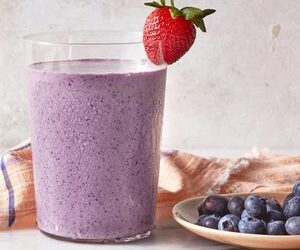 Strawberry-Blueberry-Banana Smoothie